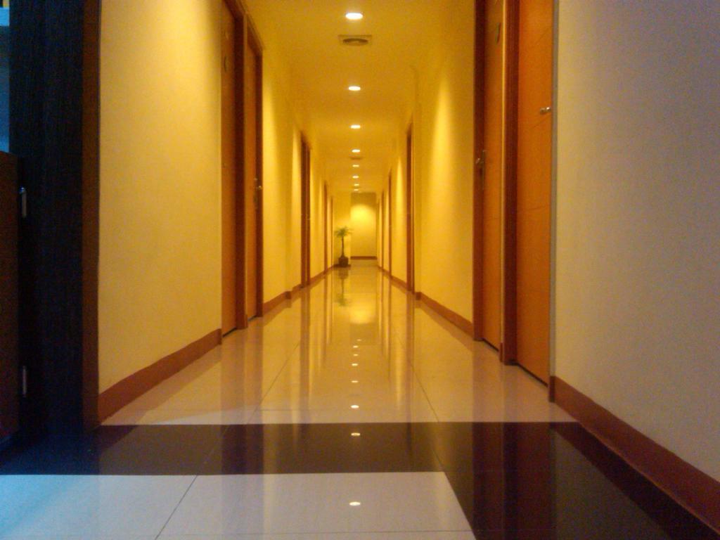 Green Leaf Inn Pontianak Zewnętrze zdjęcie