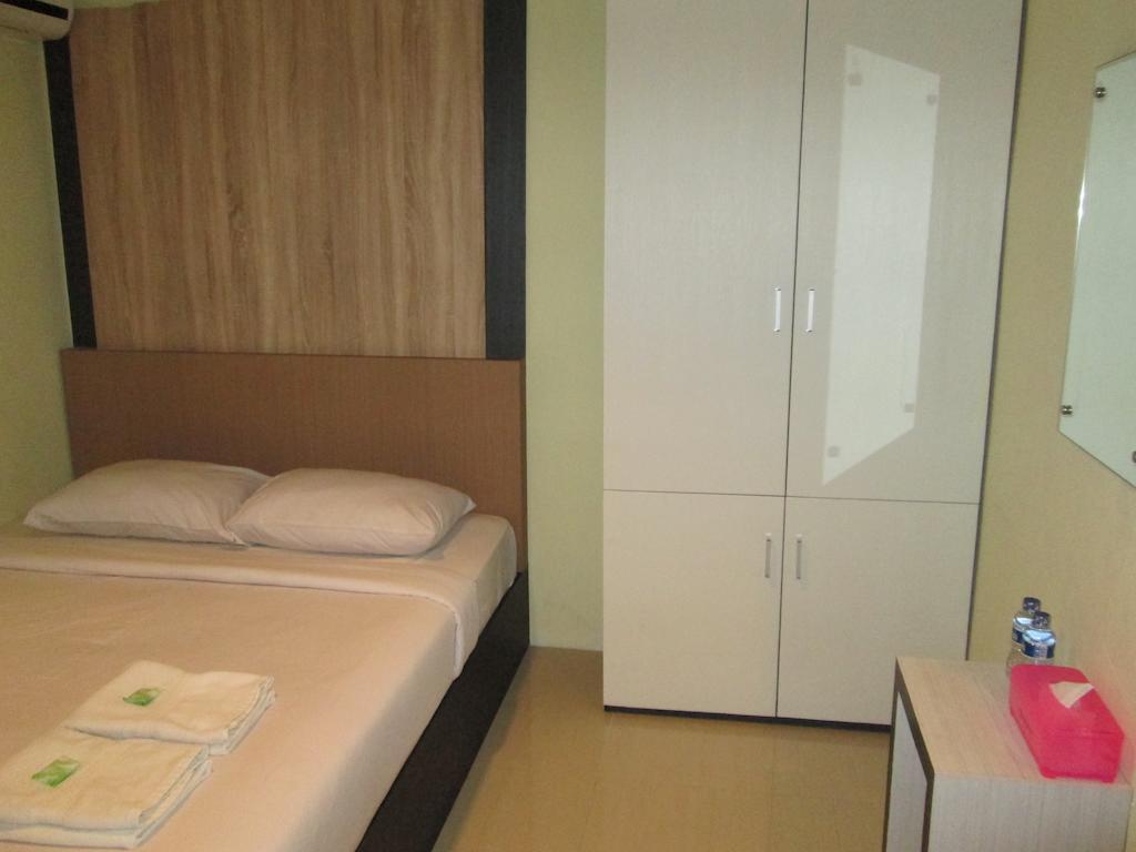 Green Leaf Inn Pontianak Pokój zdjęcie